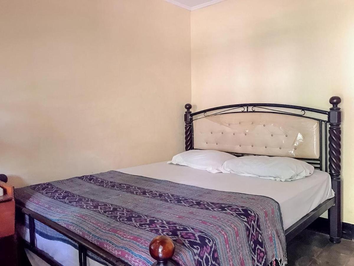 Oka Homestay at Mataram Mall RedPartner Exteriör bild