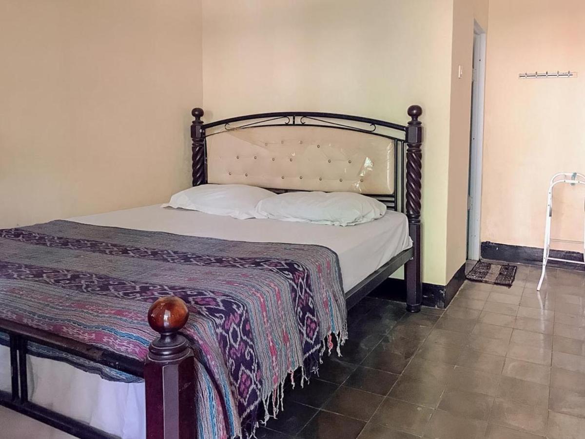 Oka Homestay at Mataram Mall RedPartner Exteriör bild